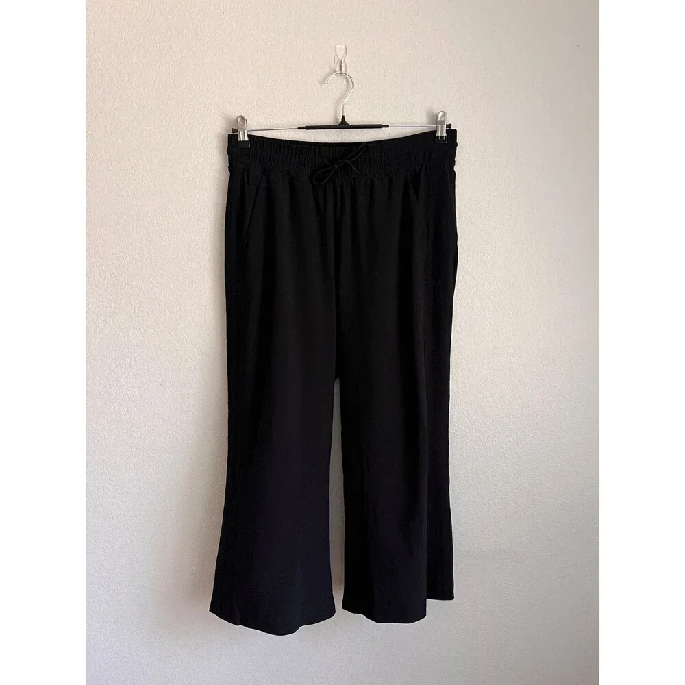 Athleta Avenue Wide Leg Crop Pant in Black Size US 10